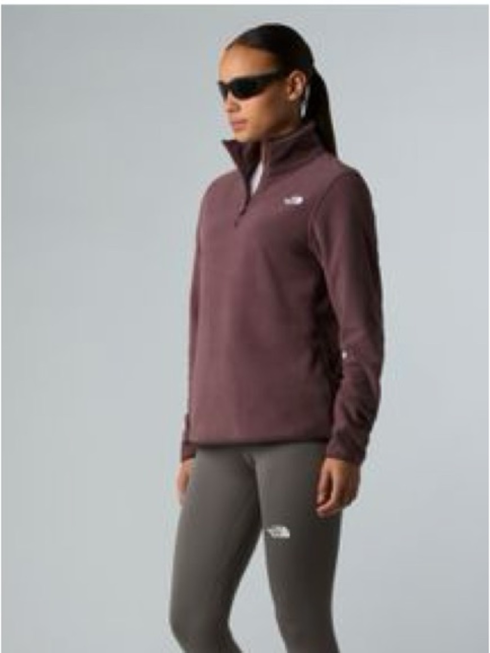 The North Face Polartec Fleece Quarter Zip in Plum + Maroon Contrast Size Medium